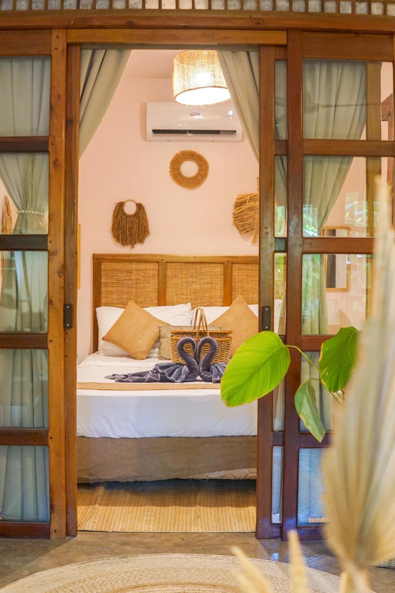 Greenhouse Siargao Roadside Boutique Apartments 卢纳将军城 外观 照片