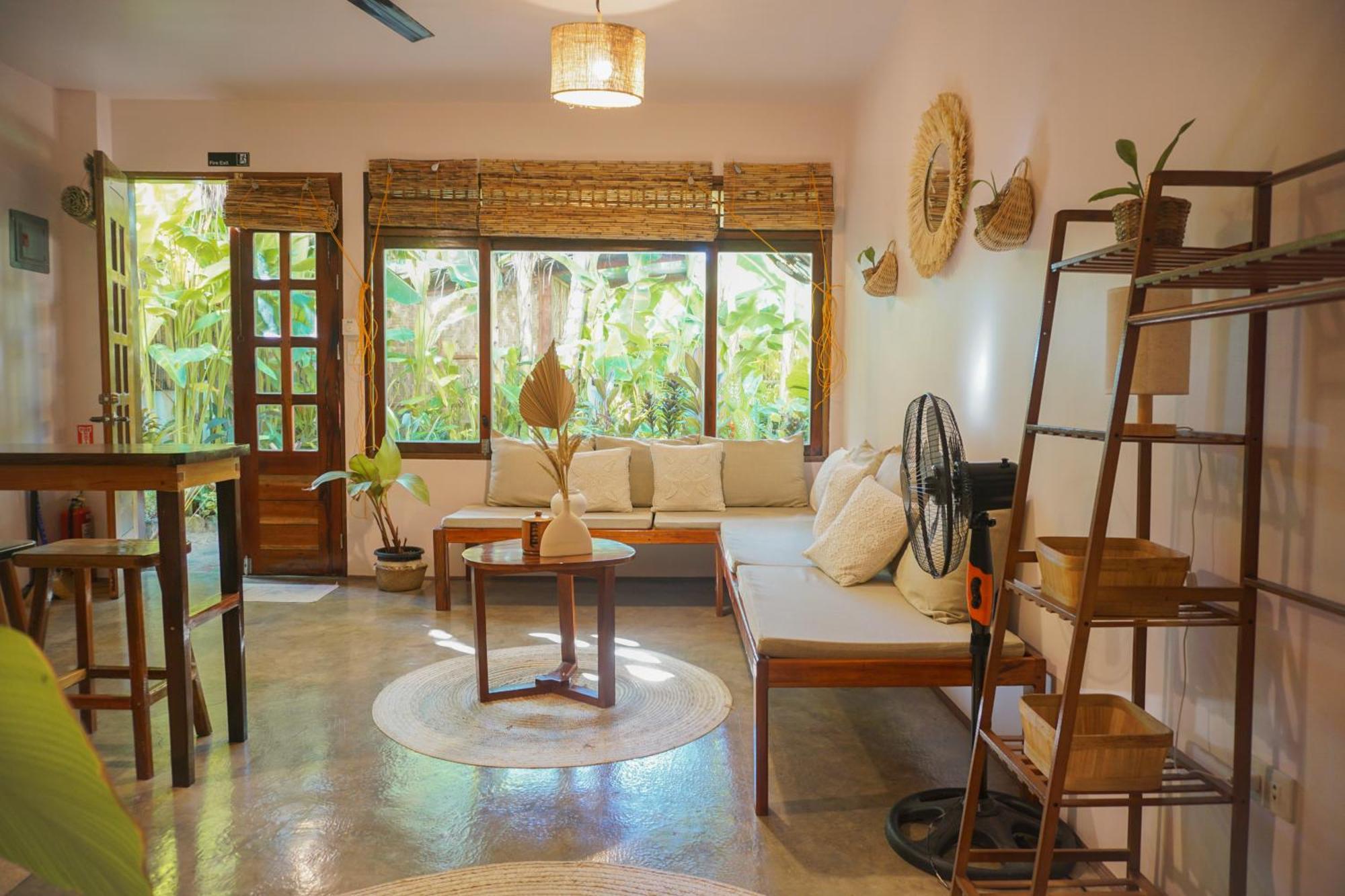 Greenhouse Siargao Roadside Boutique Apartments 卢纳将军城 外观 照片